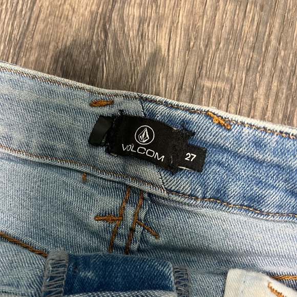 Volcom Jean shorts - Picture 3 of 3